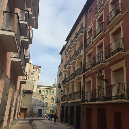 Daire Auhabitat Zaragoza, Edificio De Turisticos
