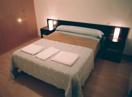 Auhabitat Zaragoza, Edificio De Turisticos