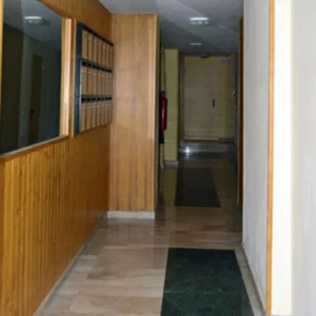 Auhabitat Zaragoza, Edificio De Turisticos * סרגוסה