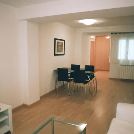 Auhabitat Zaragoza, Edificio De Turisticos Daire
