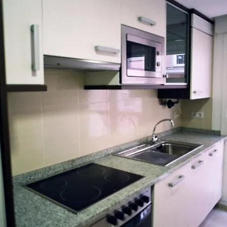 Auhabitat Zaragoza, Edificio De Turisticos סרגוסה