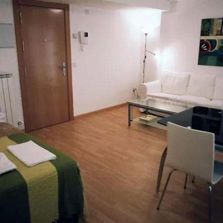 Auhabitat Zaragoza, Edificio De Turisticos Zaragoza