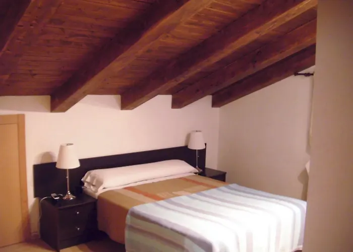 Auhabitat Zaragoza, Edificio De Turisticos Apartament Saragossa